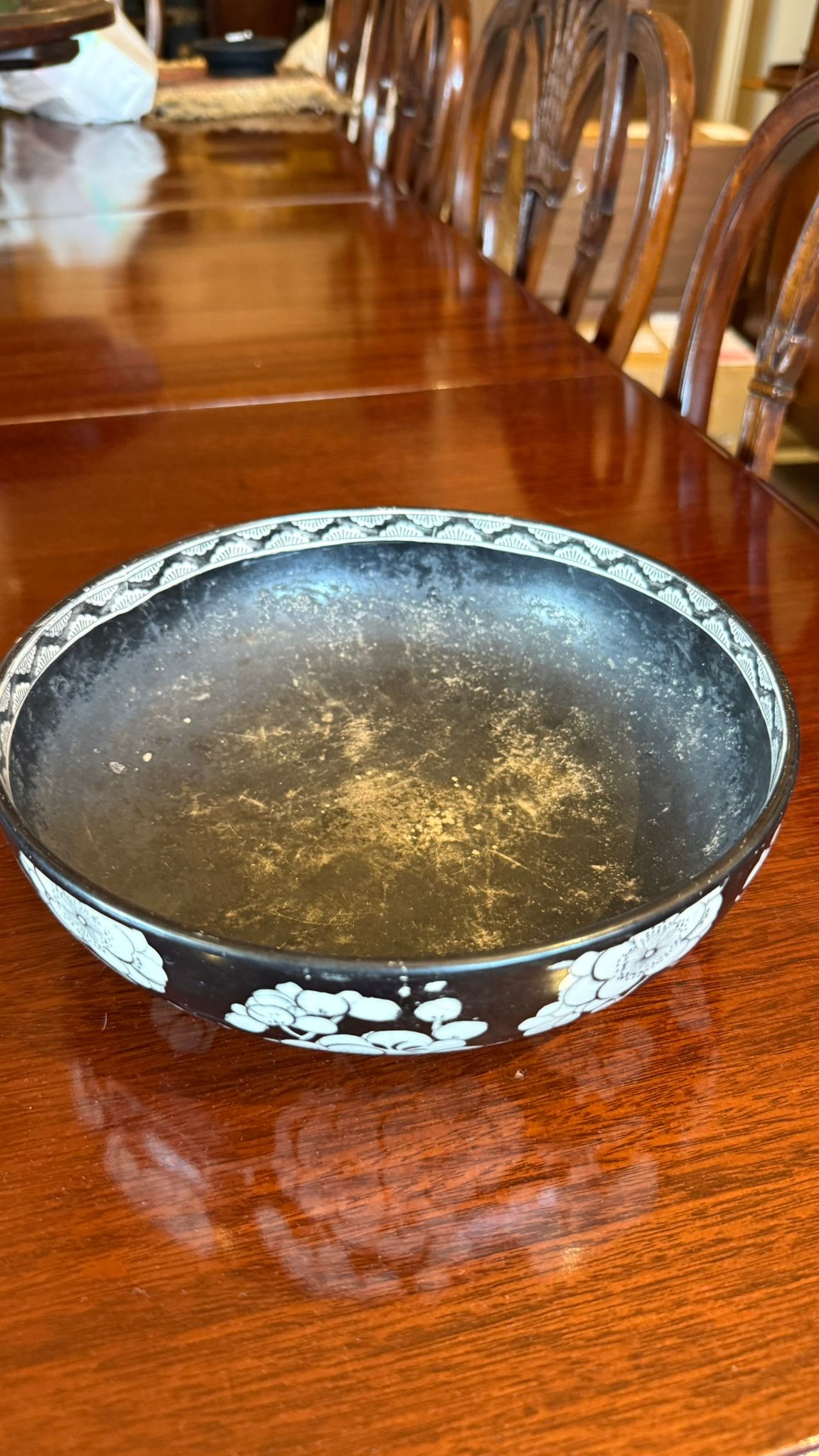 Famille Noir bowl