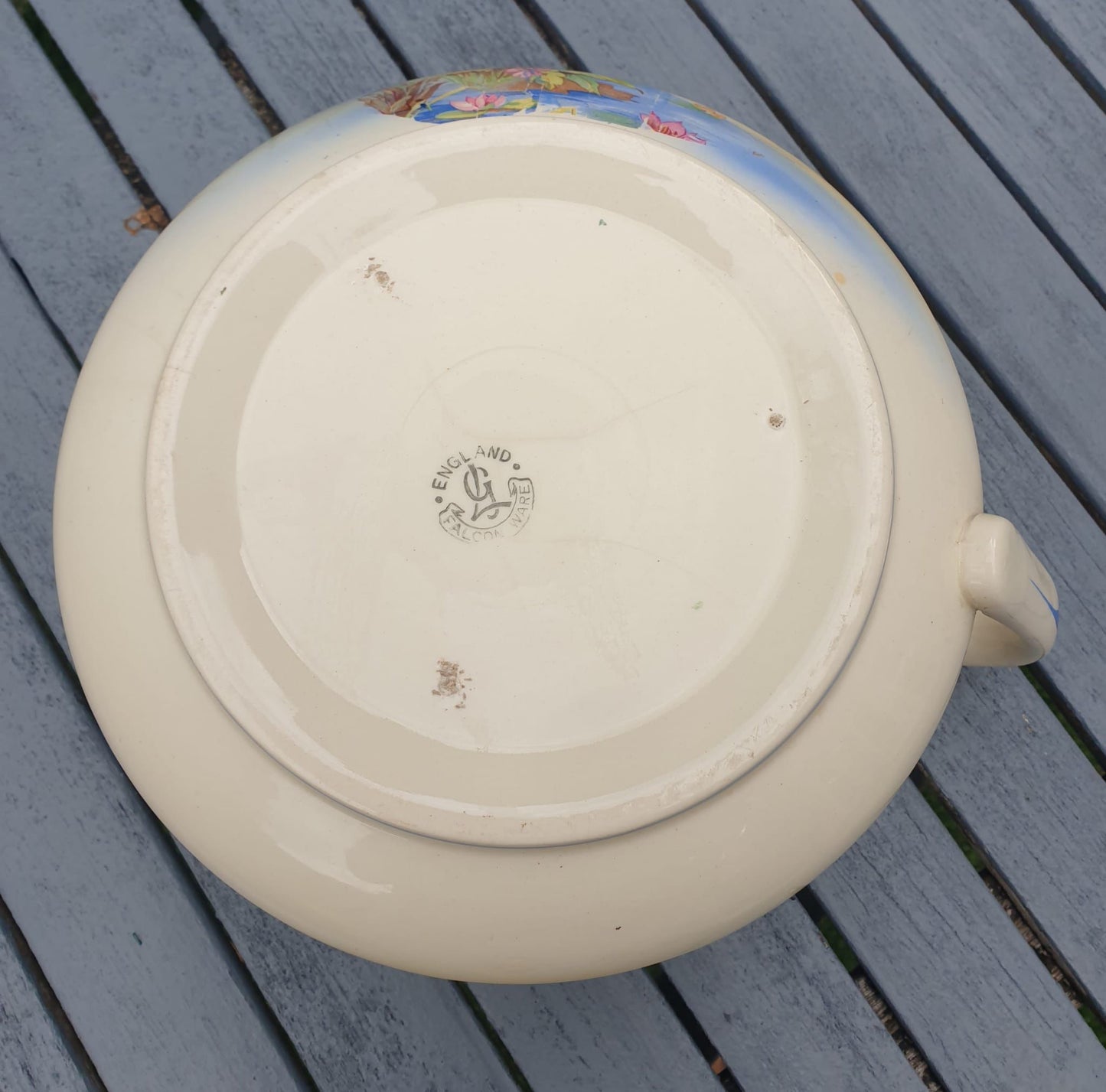 Falconware chamber pot 1890