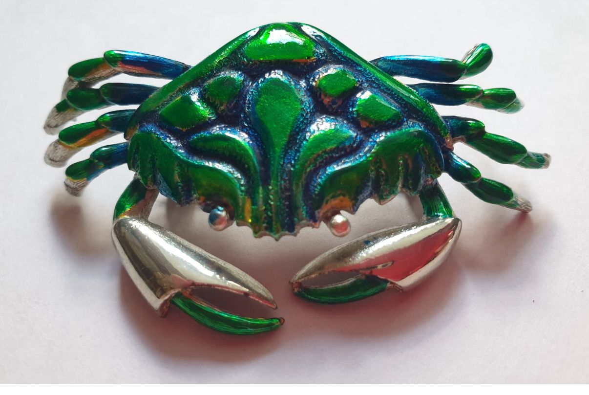 Green enamel brooch