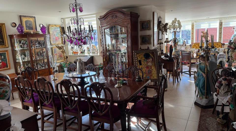 Welcome to the Paul Lawson Antiques Shop