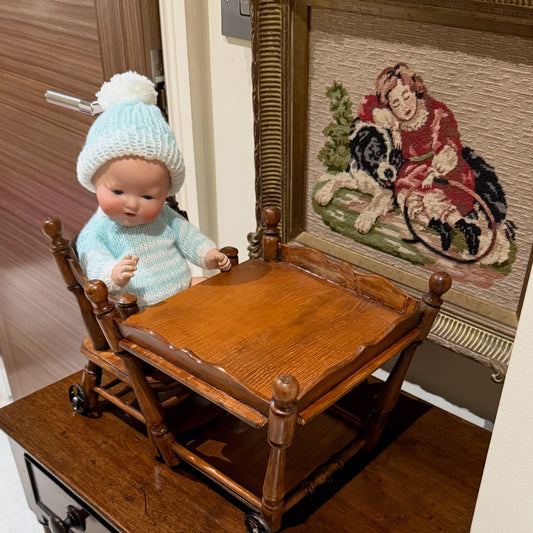 Metamorphic High Chair