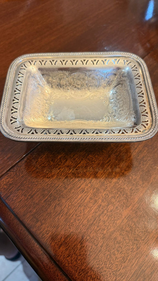 Walker and Hall small silver plated sweet dish