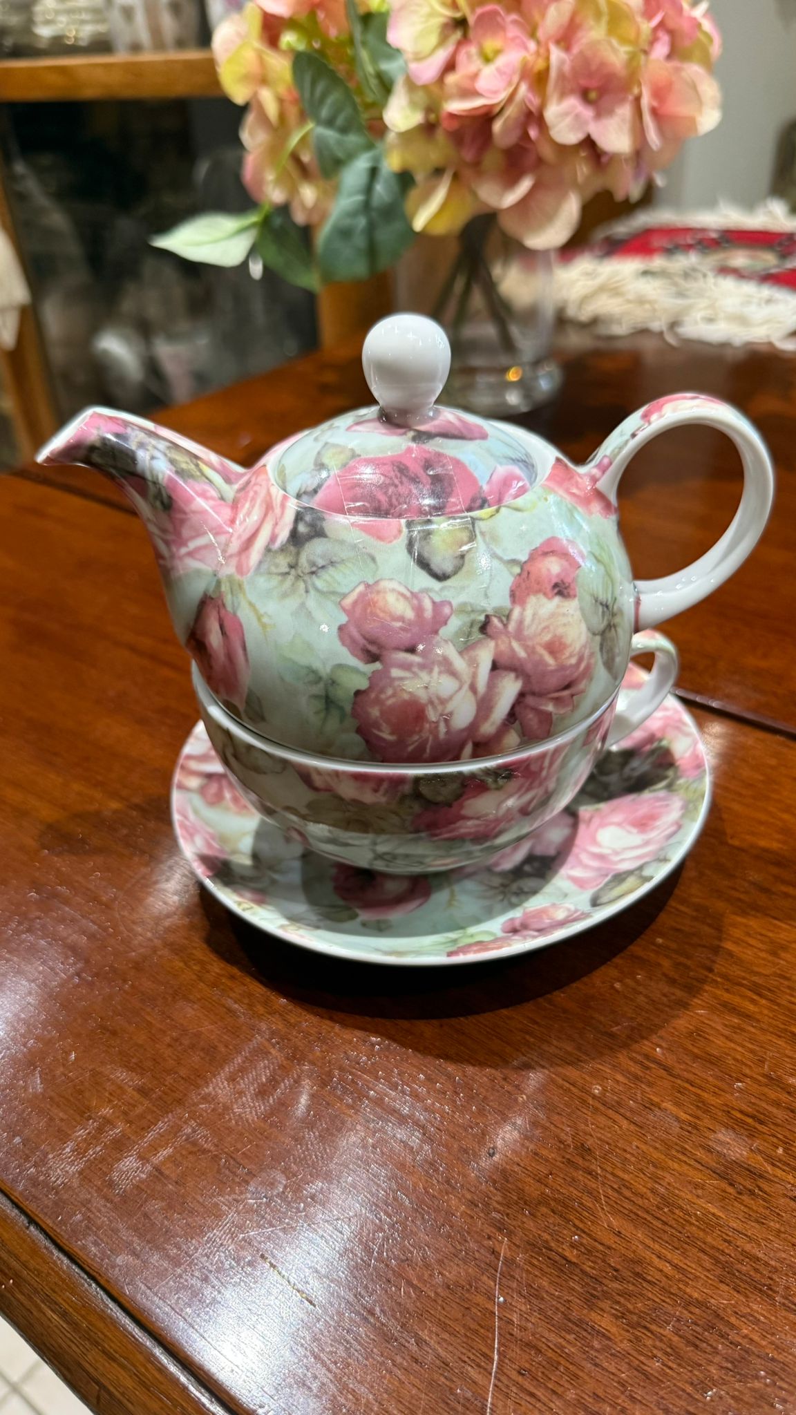 Vintage tea for one