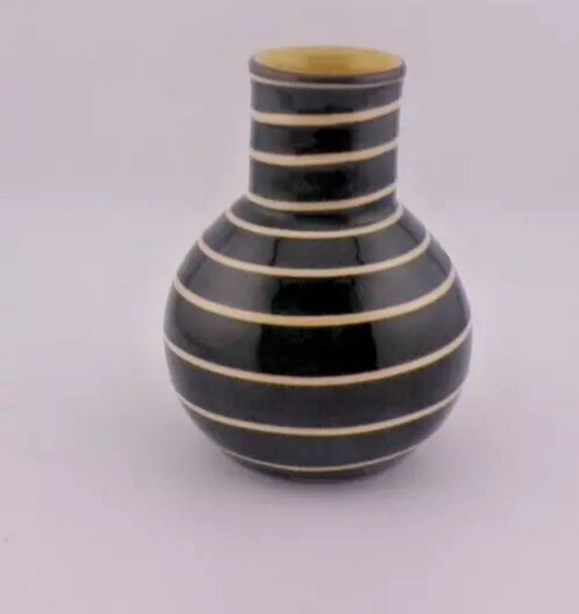 Pottery vase