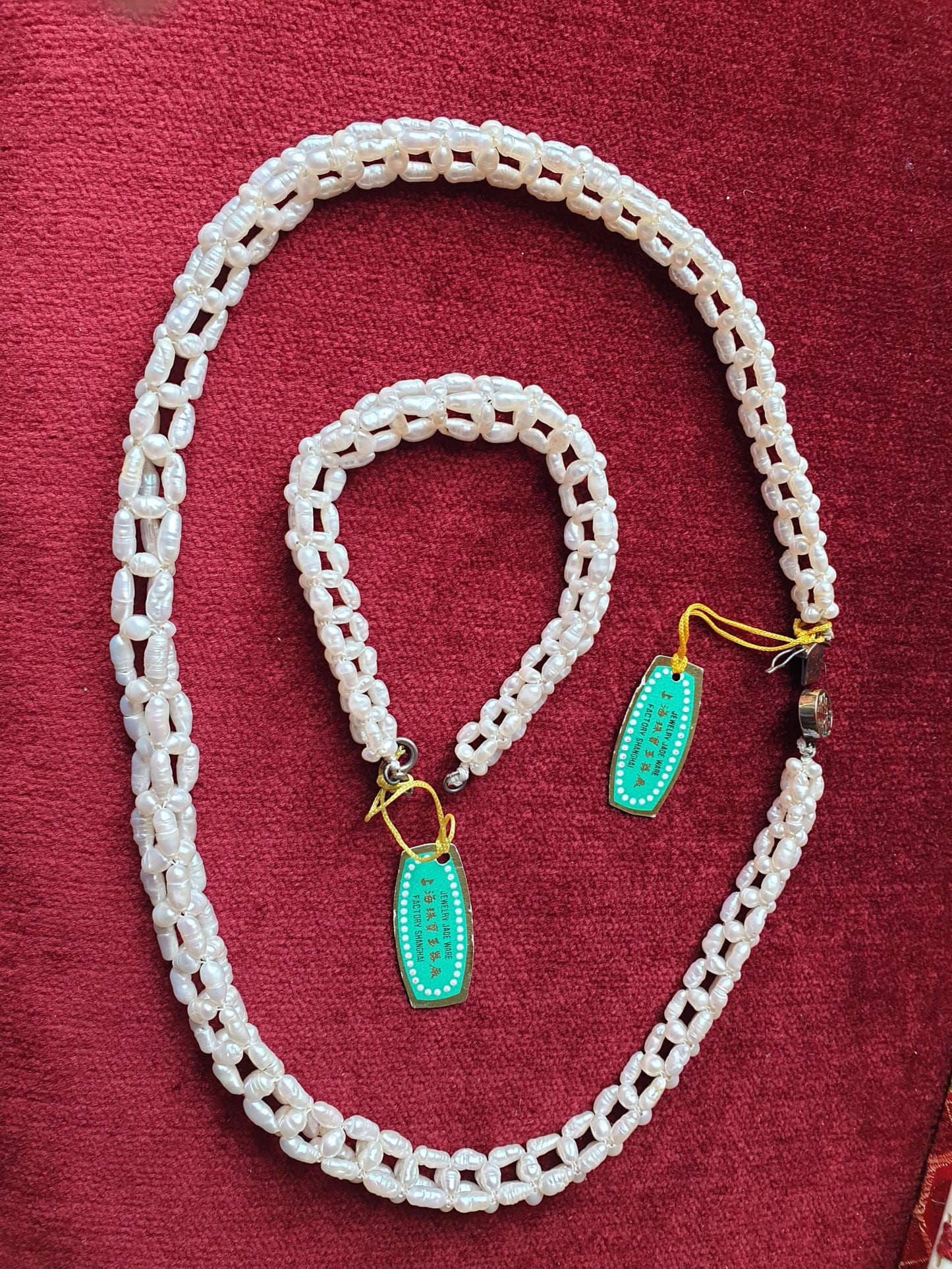 Freshwater pearl bracelet and necklace