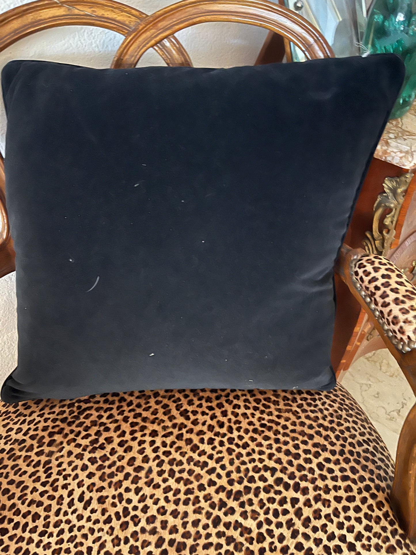 Contemporary Tapestry cushion of Japanese Women