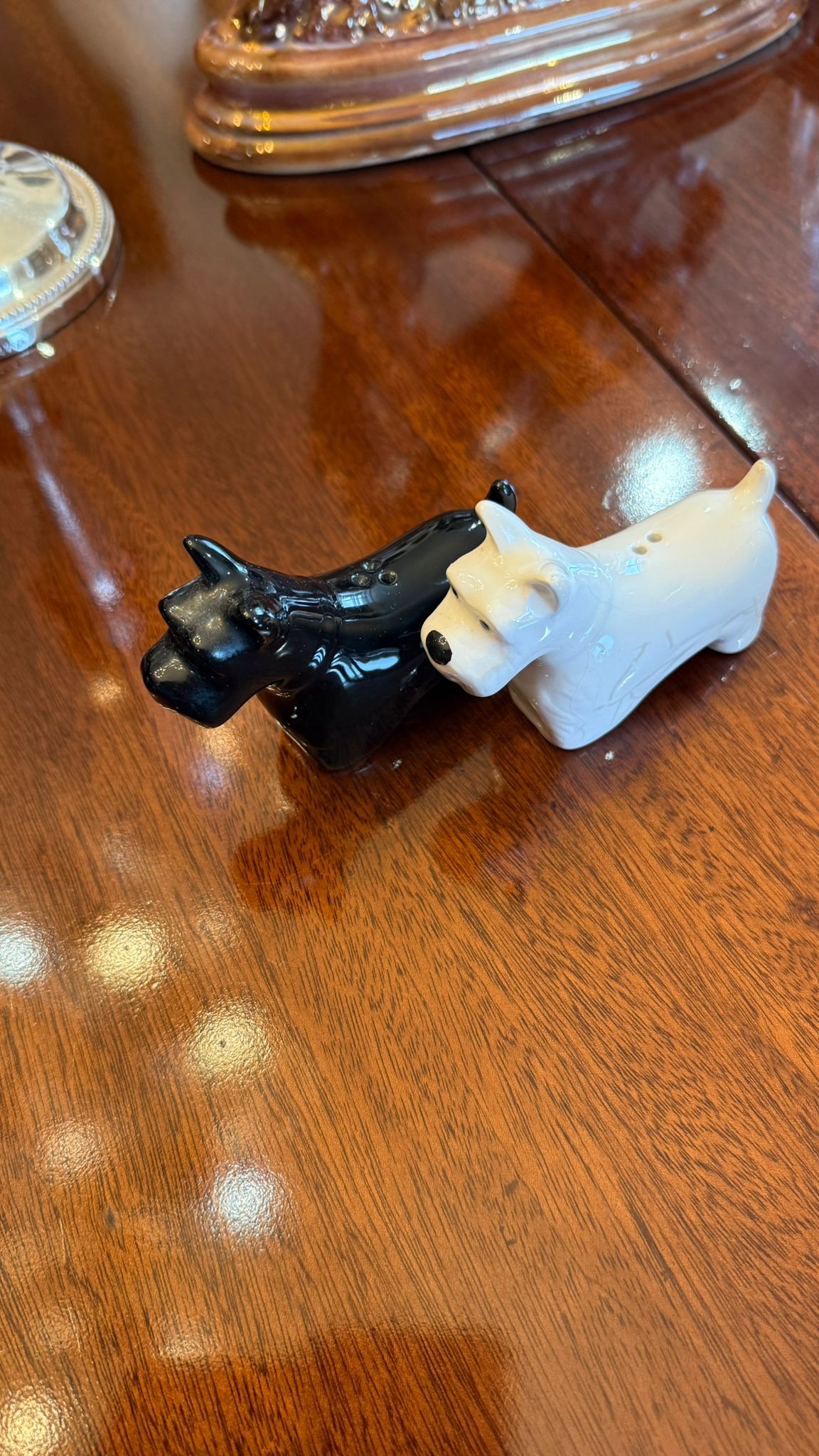 Salt and pepper Scottie dogs